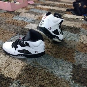 Jordan 5 PSG Friends And Family